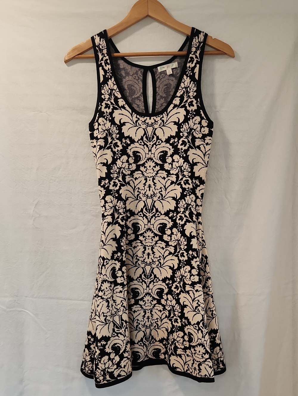 Love, Fire Black And Cream Damask Knit Tank Dress Size M